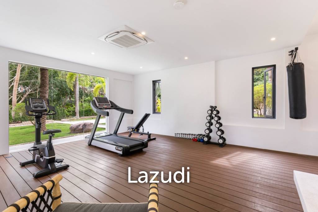 Luxury 5-Bedroom Estate in Mae Nam – 2,500 sqm Tropical Garden