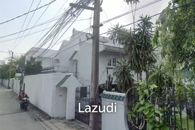 748 sqm Detached House in Sam Sen Nai Phaya Thai Freehold