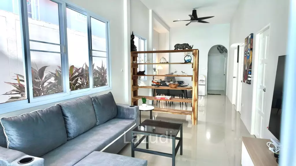 Newly Renovated 2-Bedroom Pool Villa in Plai Laem