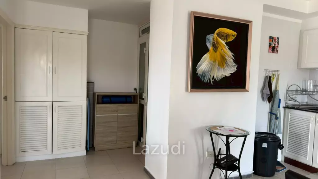 1 Bedroom 2 Bathroom 99 SQ.M. Pattaya Hill Resort