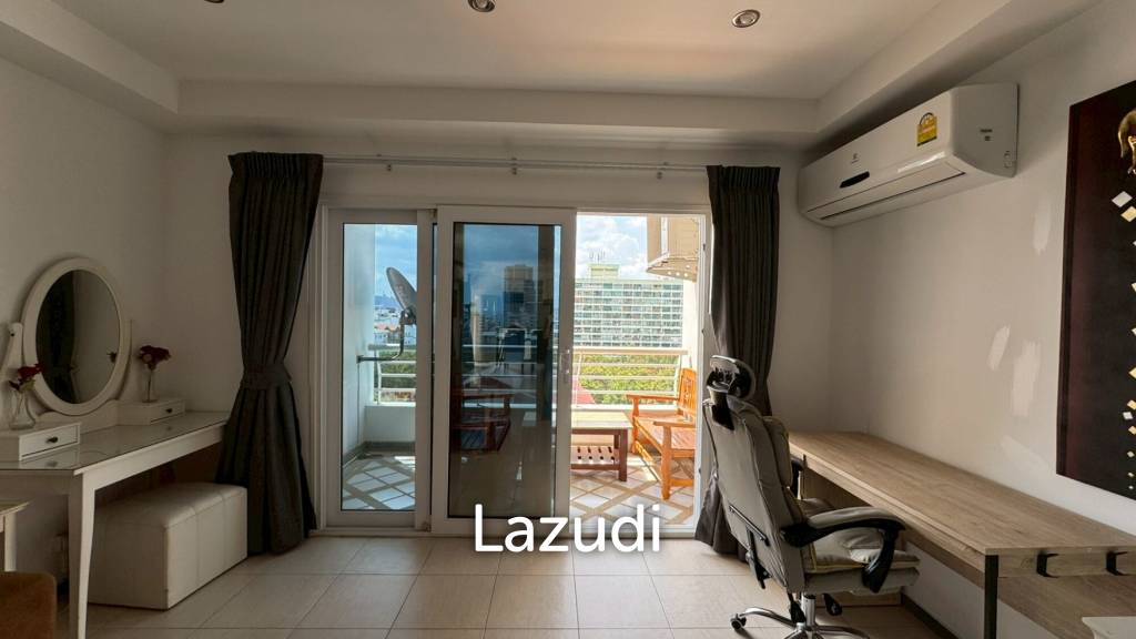 1 Bedroom 2 Bathroom 99 SQ.M. Pattaya Hill Resort