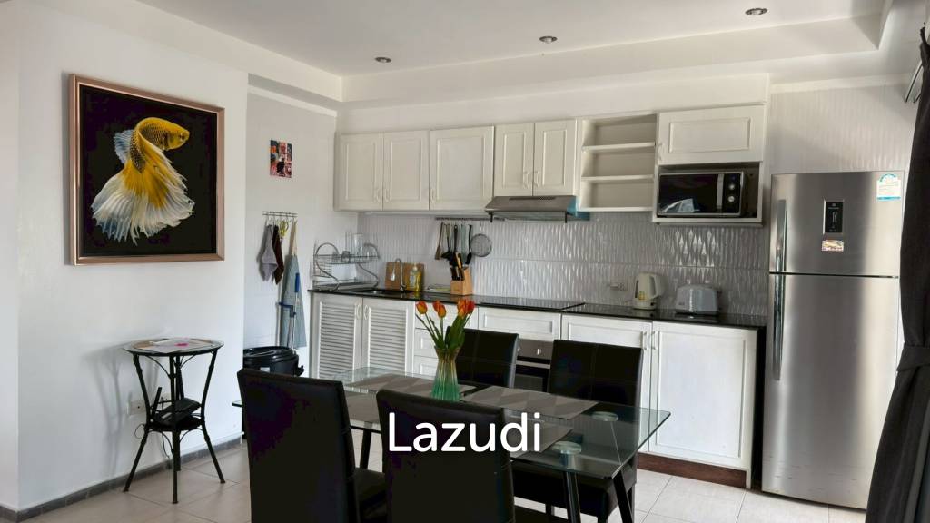 1 Bedroom 2 Bathroom 99 SQ.M. Pattaya Hill Resort