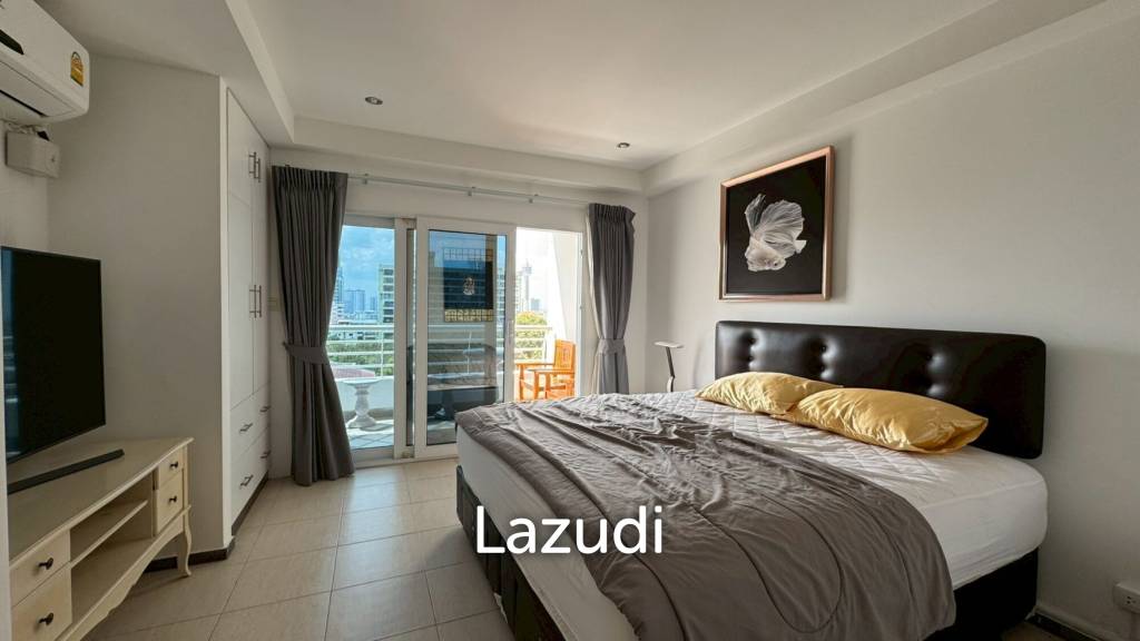 1 Bedroom 2 Bathroom 99 SQ.M. Pattaya Hill Resort