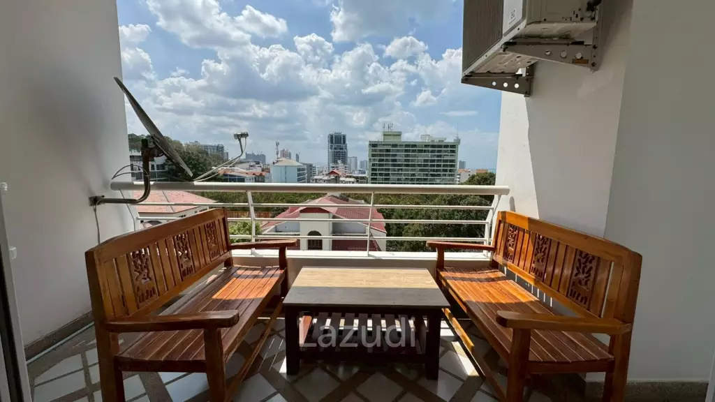 1 Bedroom 2 Bathroom 99 SQ.M. Pattaya Hill Resort