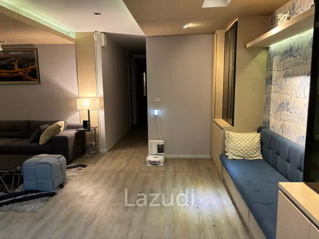 138 sqm High Floor Condo The Issara Ladprao