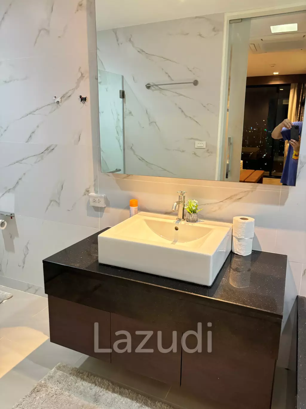 138 sqm High Floor Condo The Issara Ladprao