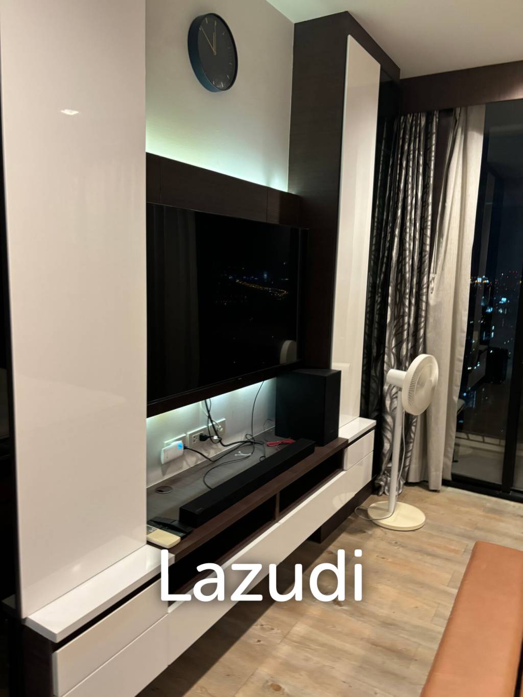 138 sqm High Floor Condo The Issara Ladprao