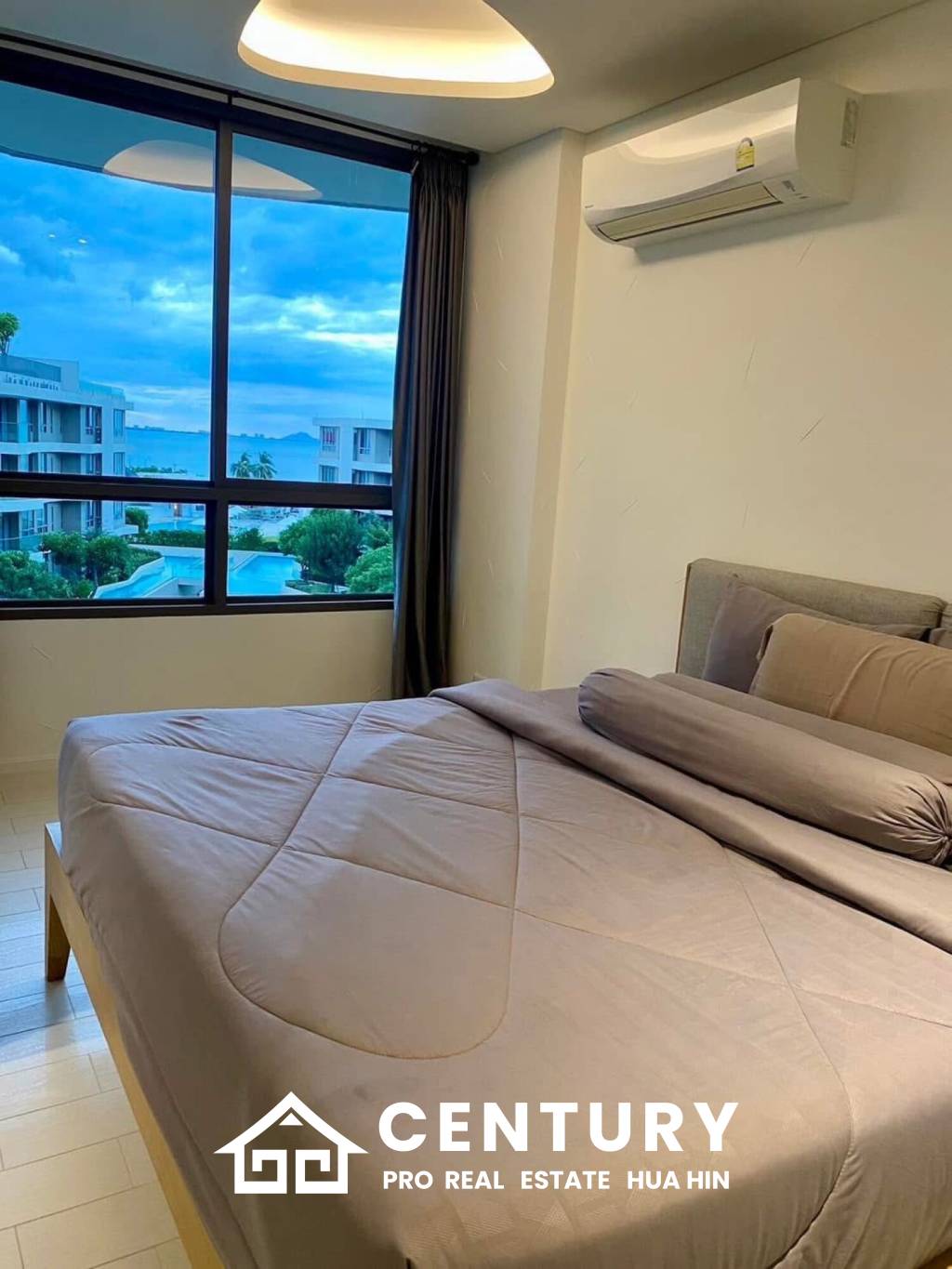 Wake Up to Paradise : Direct Sea View Condo at Khao Takieb Beach