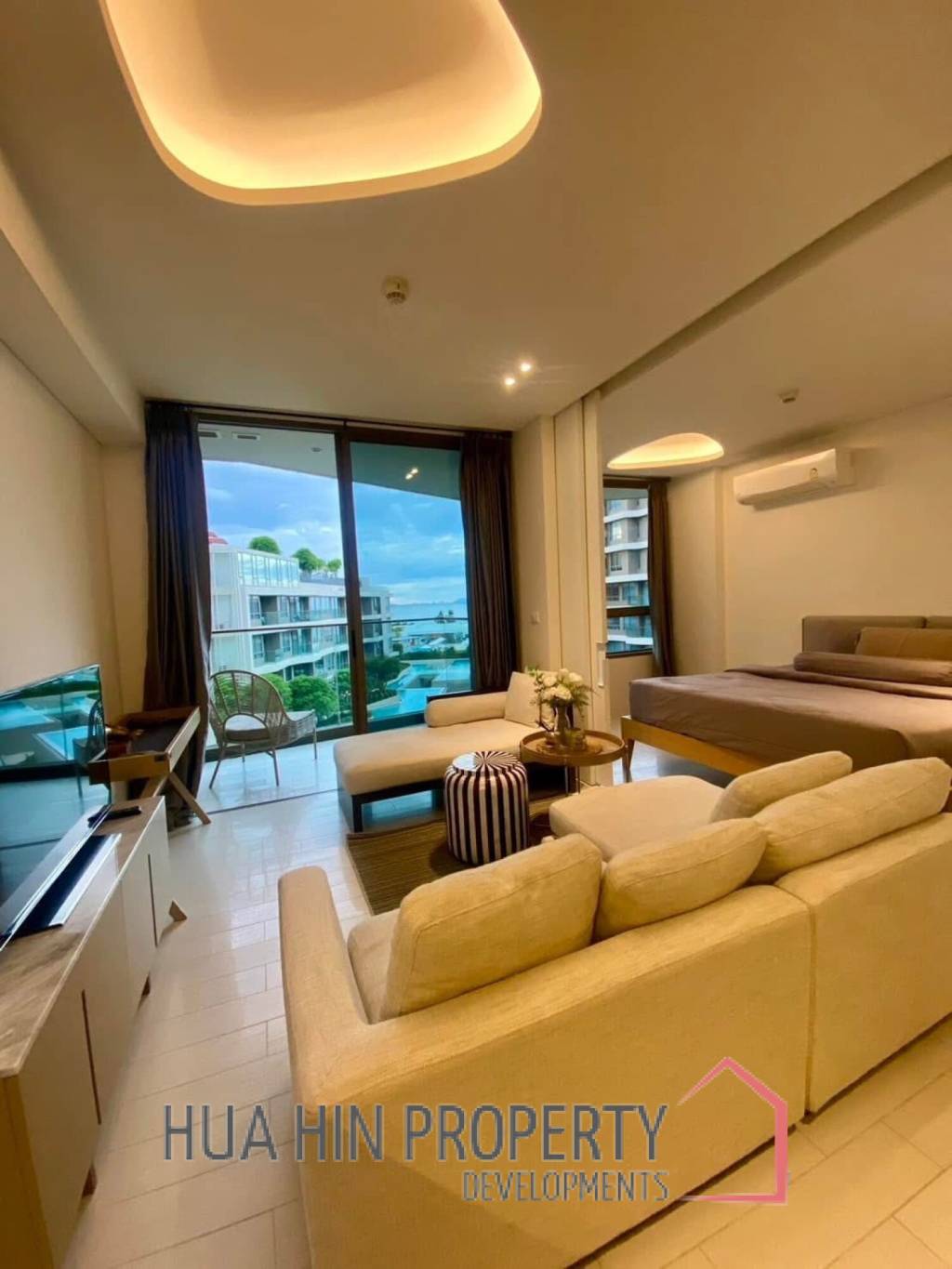 Wake Up to Paradise : Direct Sea View Condo at Khao Takieb Beach