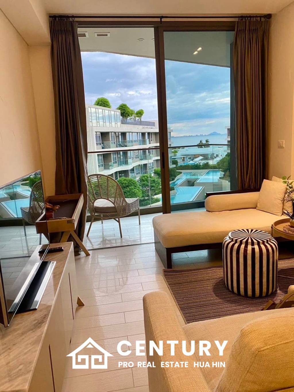 Wake Up to Paradise : Direct Sea View Condo at Khao Takieb Beach