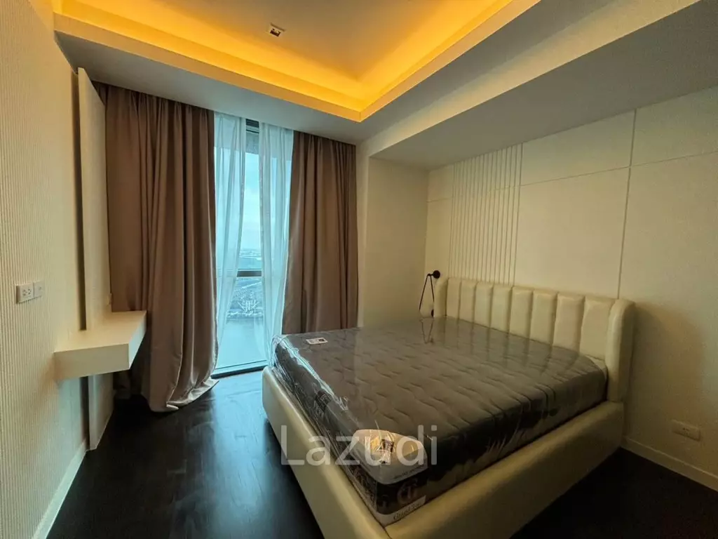 186 sqm river view 3 bedroom condo at The Pano