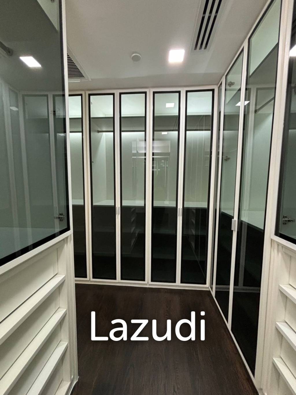 186 sqm river view 3 bedroom condo at The Pano