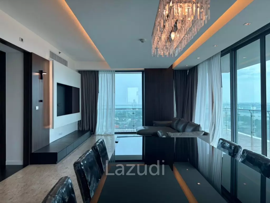 186 sqm river view 3 bedroom condo at The Pano