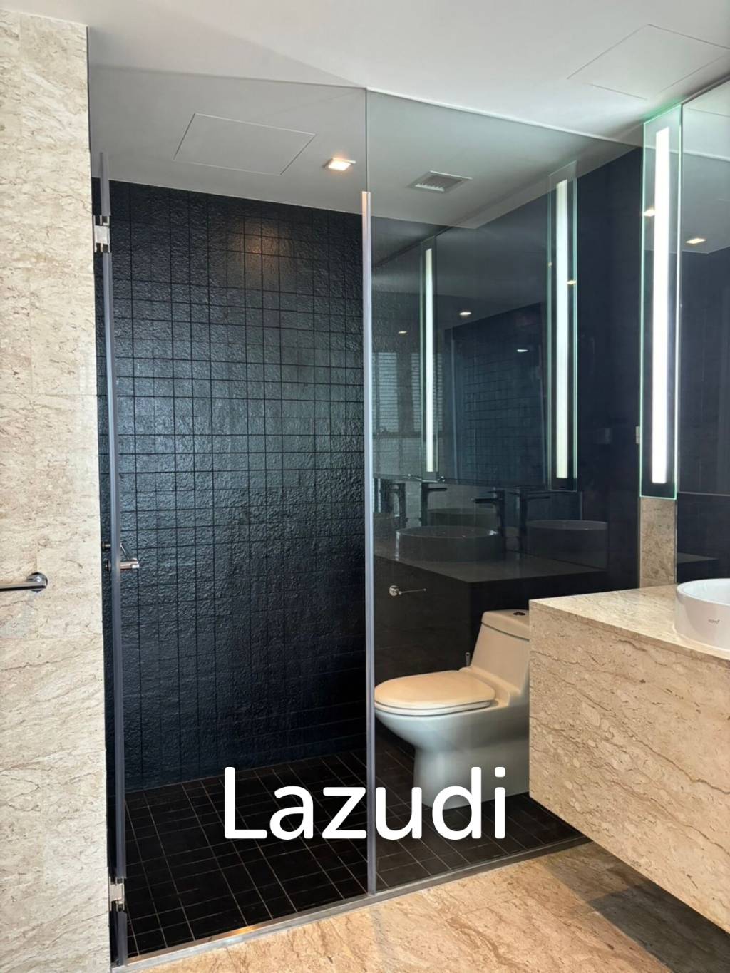 186 sqm river view 3 bedroom condo at The Pano