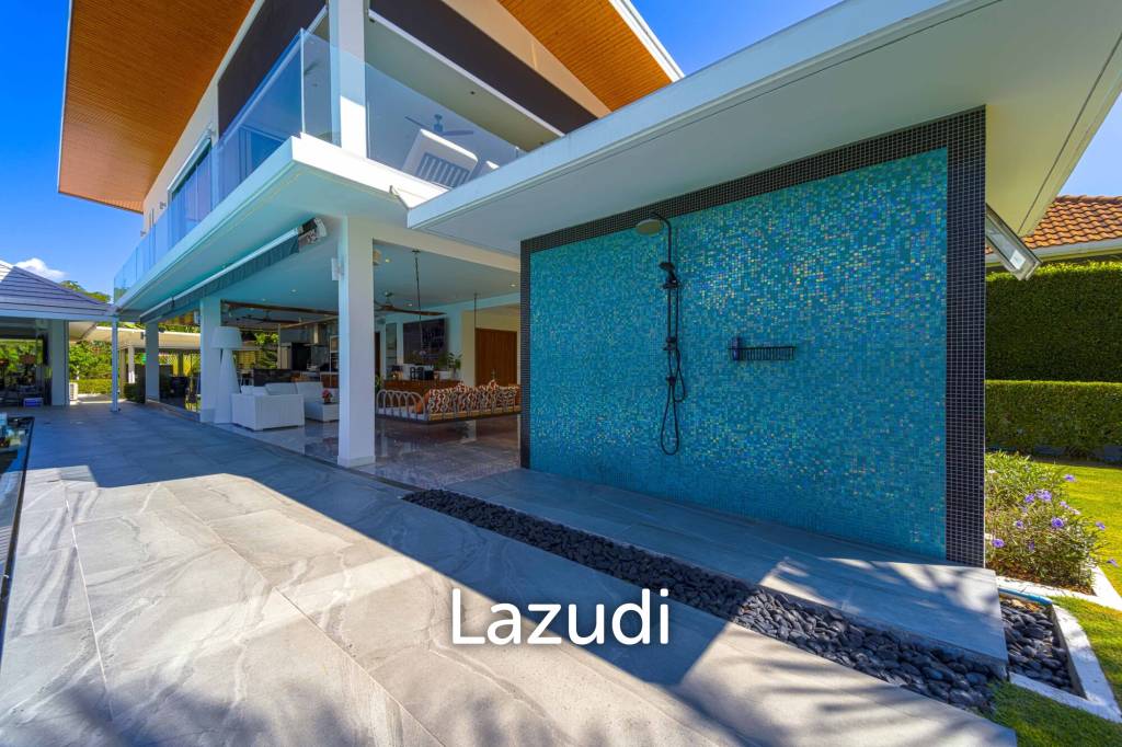 Ultra-Modern 7-Bedroom Sanctuary in Palm Hills Golf Club