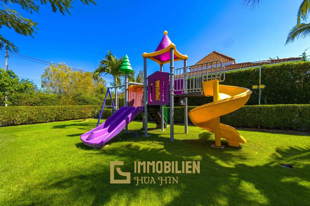 วิลล่าหรูสไตล์โมเดิร์น 7 ห้องนอน – สนามกอล์ฟ ปาล์ม ฮิลล์ ชะอำ (Palm Hills Golf Club)