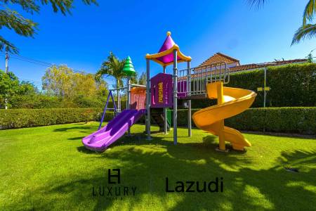 3,000 平方米 7 床 9 洗澡 别墅 对于 销售