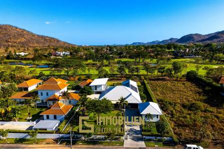 วิลล่าหรูสไตล์โมเดิร์น 7 ห้องนอน – สนามกอล์ฟ ปาล์ม ฮิลล์ ชะอำ (Palm Hills Golf Club)