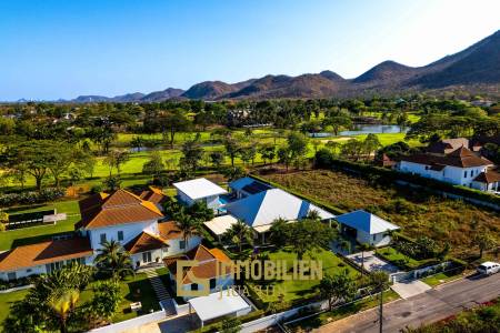 วิลล่าหรูสไตล์โมเดิร์น 7 ห้องนอน – สนามกอล์ฟ ปาล์ม ฮิลล์ ชะอำ (Palm Hills Golf Club)