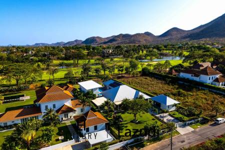 3,000 平方米 7 床 9 洗澡 别墅 对于 销售