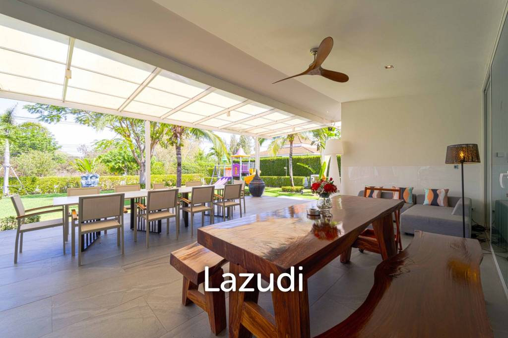 Ultra-Modern 7-Bedroom Sanctuary in Palm Hills Golf Club