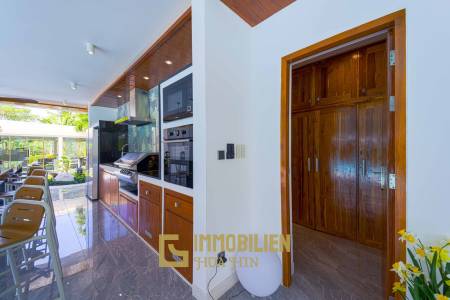 วิลล่าหรูสไตล์โมเดิร์น 7 ห้องนอน – สนามกอล์ฟ ปาล์ม ฮิลล์ ชะอำ (Palm Hills Golf Club)