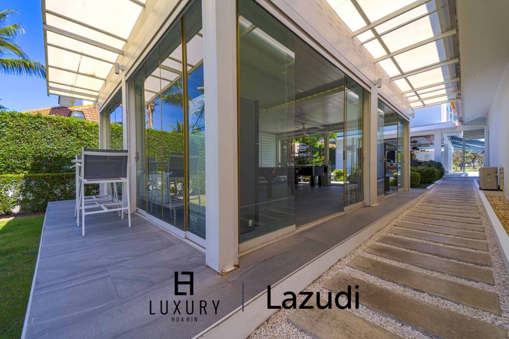 3,000 平方米 7 床 9 洗澡 别墅 对于 销售