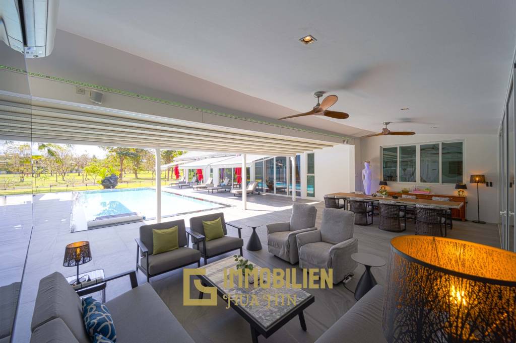วิลล่าหรูสไตล์โมเดิร์น 7 ห้องนอน – สนามกอล์ฟ ปาล์ม ฮิลล์ ชะอำ (Palm Hills Golf Club)