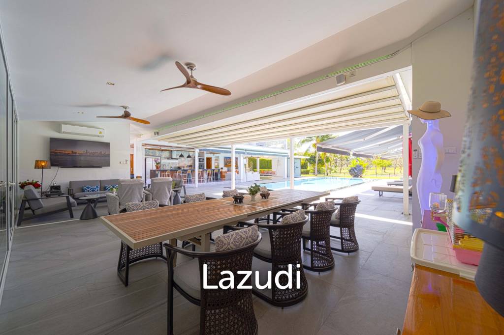 Ultra-Modern 7-Bedroom Sanctuary in Palm Hills Golf Club