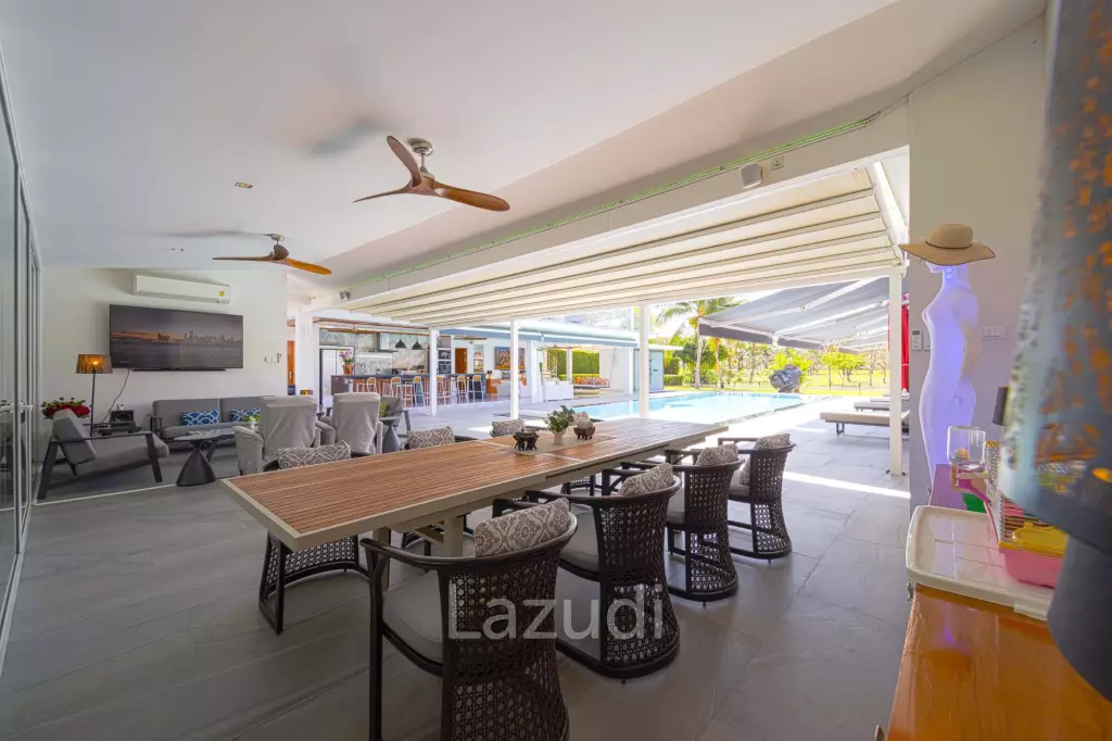 Ultra-Modern 7-Bedroom Sanctuary in Palm Hills Golf Club