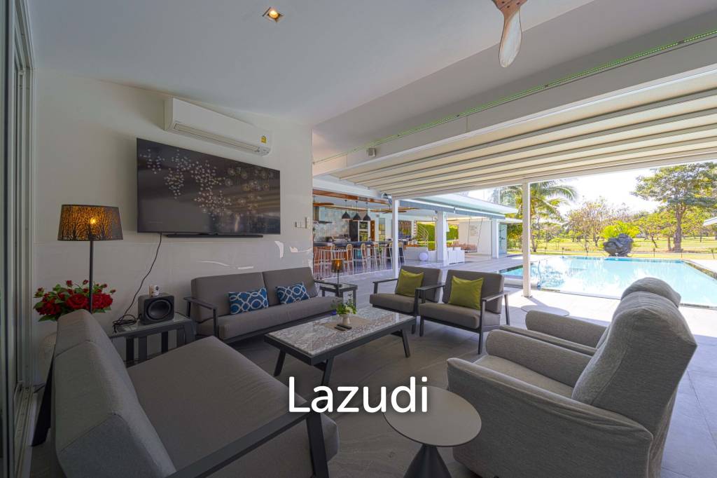 Ultra-Modern 7-Bedroom Sanctuary in Palm Hills Golf Club