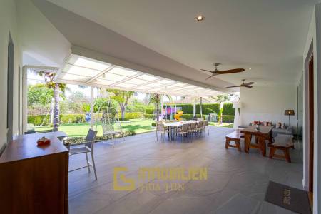 วิลล่าหรูสไตล์โมเดิร์น 7 ห้องนอน – สนามกอล์ฟ ปาล์ม ฮิลล์ ชะอำ (Palm Hills Golf Club)