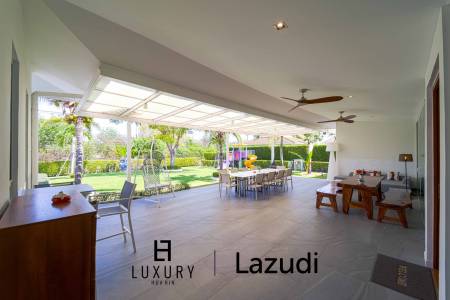 3,000 平方米 7 床 9 洗澡 别墅 对于 销售