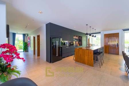 วิลล่าหรูสไตล์โมเดิร์น 7 ห้องนอน – สนามกอล์ฟ ปาล์ม ฮิลล์ ชะอำ (Palm Hills Golf Club)