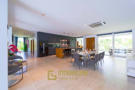 วิลล่าหรูสไตล์โมเดิร์น 7 ห้องนอน – สนามกอล์ฟ ปาล์ม ฮิลล์ ชะอำ (Palm Hills Golf Club)