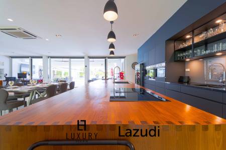 3,000 平方米 7 床 9 洗澡 别墅 对于 销售