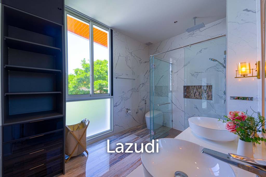 Ultra-Modern 7-Bedroom Sanctuary in Palm Hills Golf Club