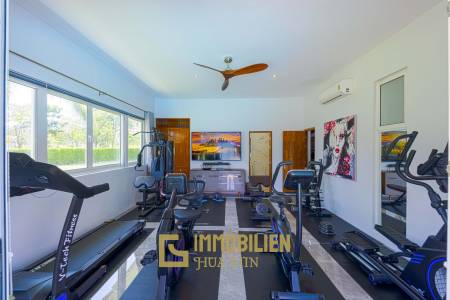 วิลล่าหรูสไตล์โมเดิร์น 7 ห้องนอน – สนามกอล์ฟ ปาล์ม ฮิลล์ ชะอำ (Palm Hills Golf Club)