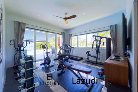 3,000 平方米 7 床 9 洗澡 别墅 对于 销售