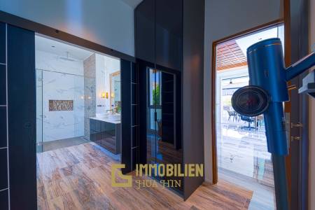 วิลล่าหรูสไตล์โมเดิร์น 7 ห้องนอน – สนามกอล์ฟ ปาล์ม ฮิลล์ ชะอำ (Palm Hills Golf Club)