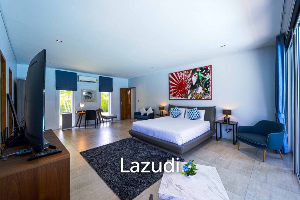 Ultra-Modern 7-Bedroom Sanctuary in Palm Hills Golf Club