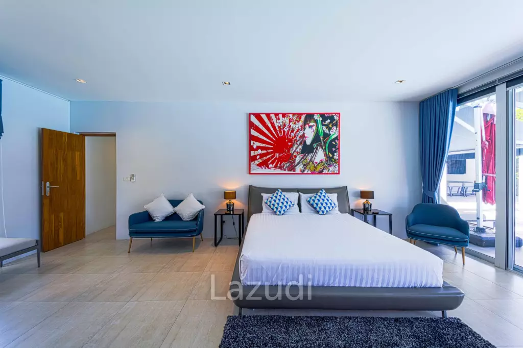 Ultra-Modern 7-Bedroom Sanctuary in Palm Hills Golf Club