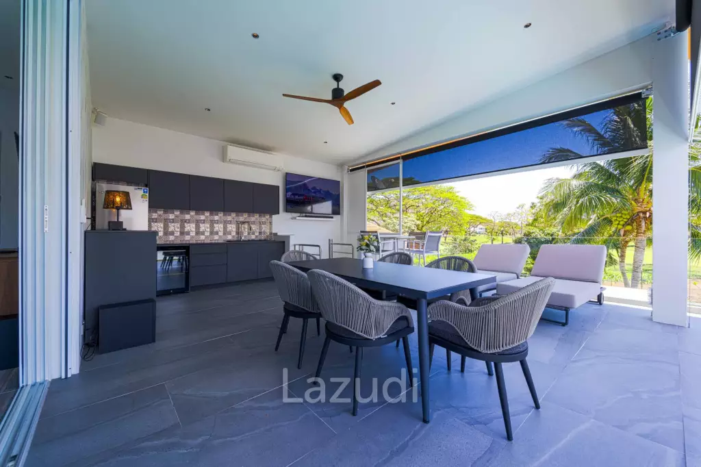 Ultra-Modern 7-Bedroom Sanctuary in Palm Hills Golf Club