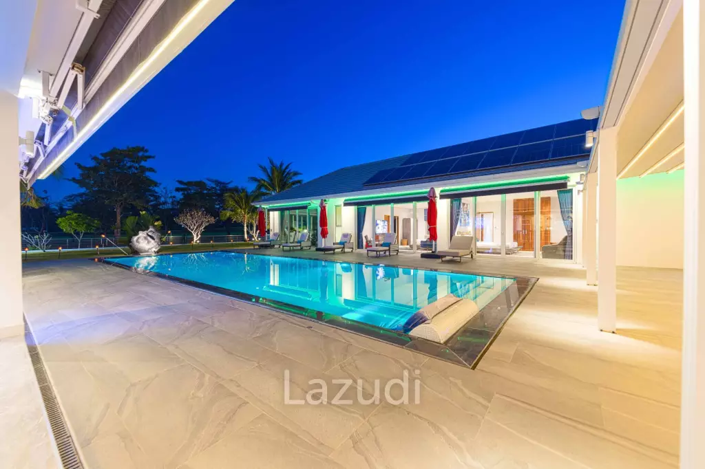 Ultra-Modern 7-Bedroom Sanctuary in Palm Hills Golf Club