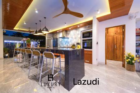 3,000 平方米 7 床 9 洗澡 别墅 对于 销售