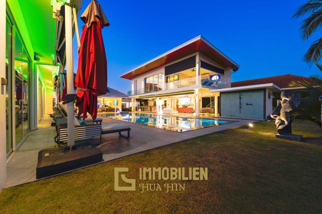 วิลล่าหรูสไตล์โมเดิร์น 7 ห้องนอน – สนามกอล์ฟ ปาล์ม ฮิลล์ ชะอำ (Palm Hills Golf Club)