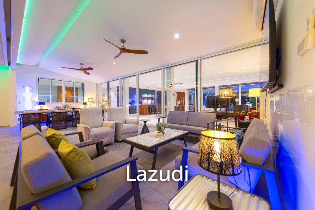 Ultra-Modern 7-Bedroom Sanctuary in Palm Hills Golf Club