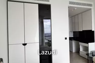 26 sqm Studio high floor condo Chapter Charoennakorn