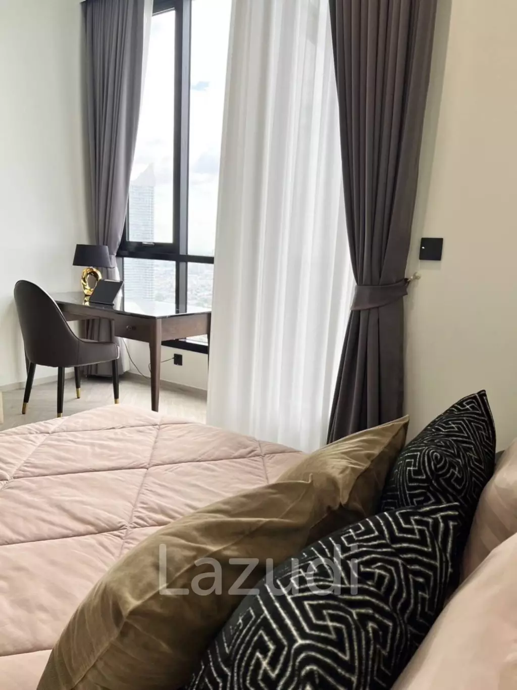 26 sqm Studio high floor condo Chapter Charoennakorn