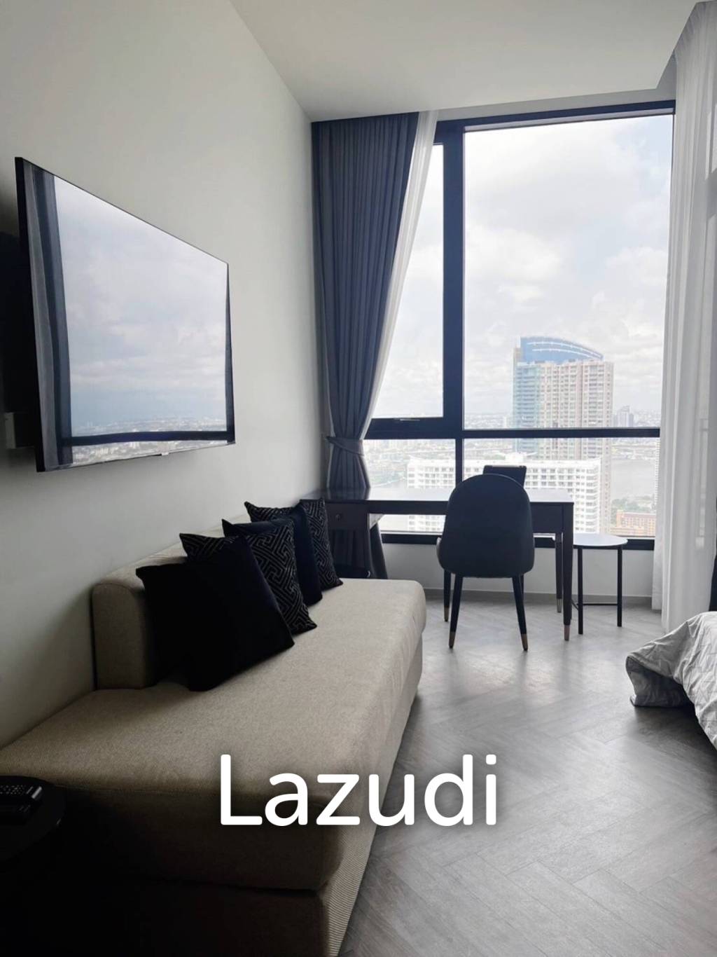 26 sqm Studio high floor condo Chapter Charoennakorn